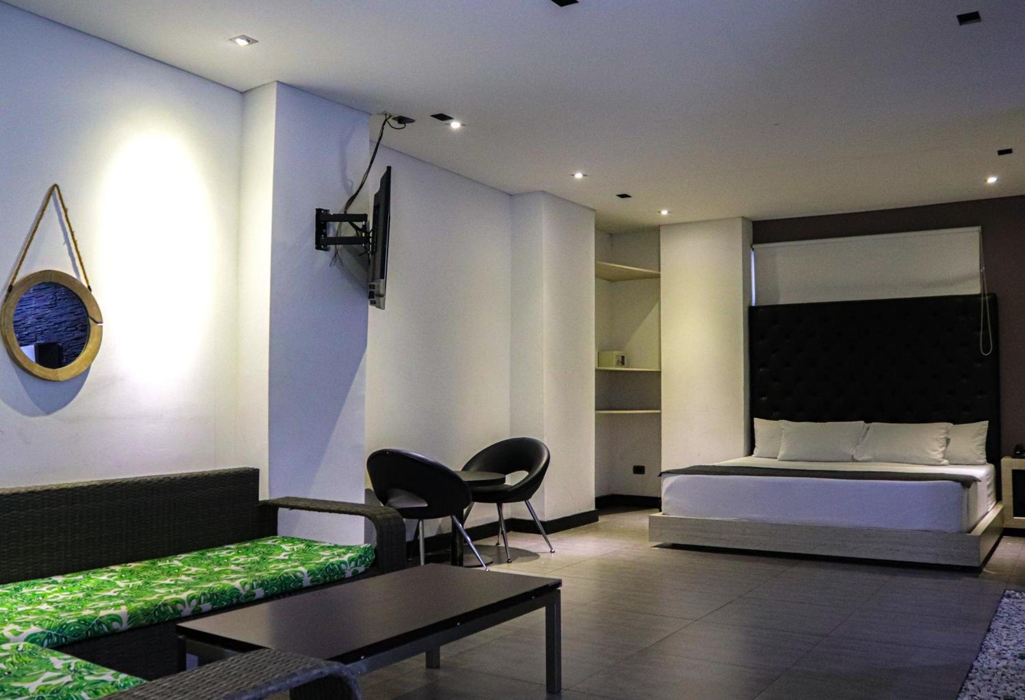 Hotel 47 Medellin Center Εξωτερικό φωτογραφία