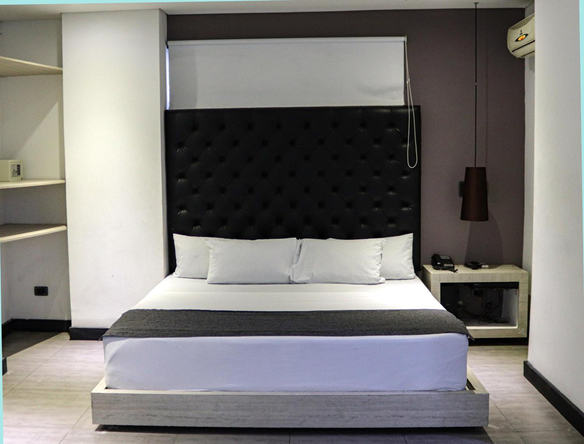Hotel 47 Medellin Center Εξωτερικό φωτογραφία