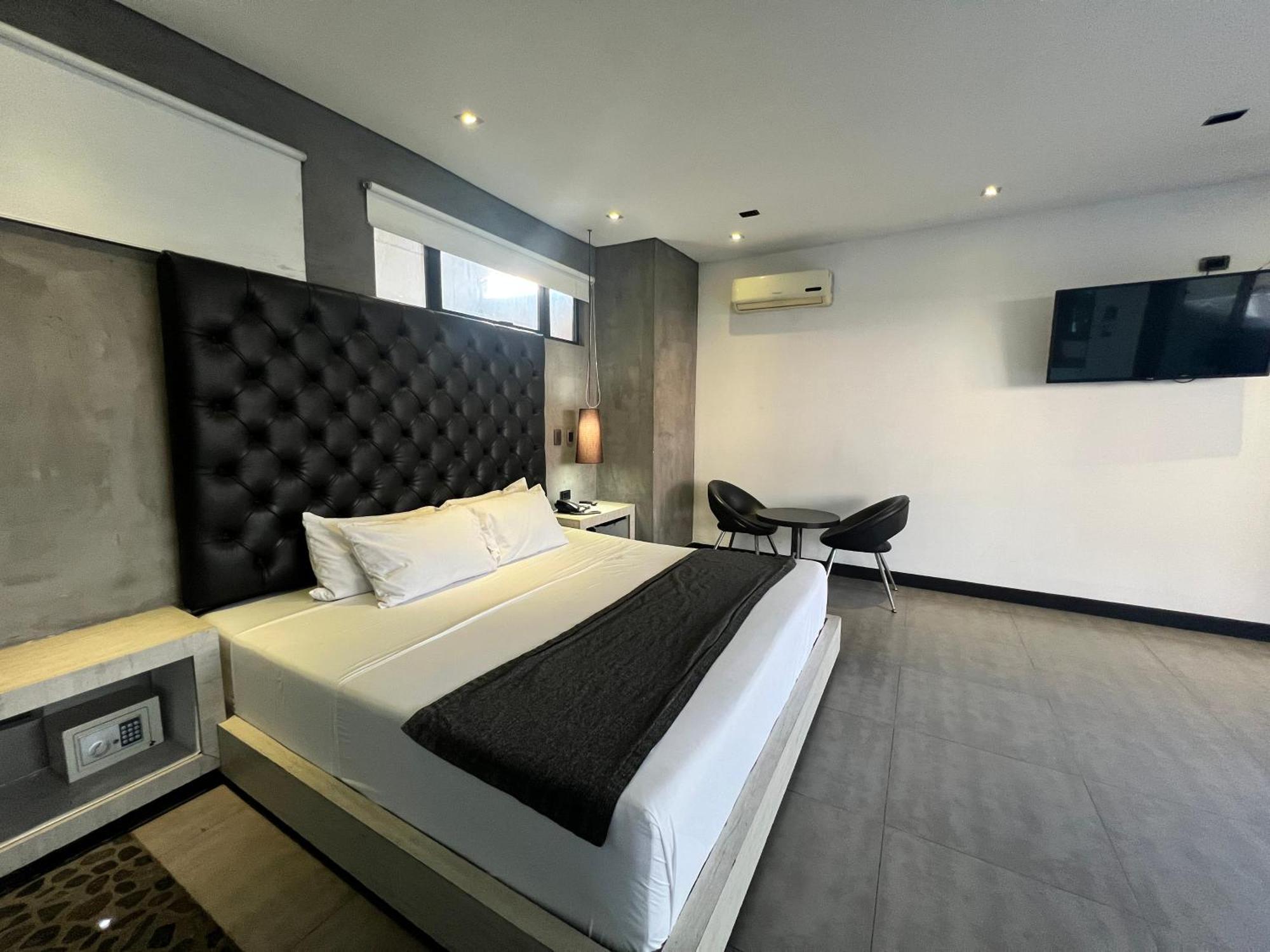 Hotel 47 Medellin Center Εξωτερικό φωτογραφία