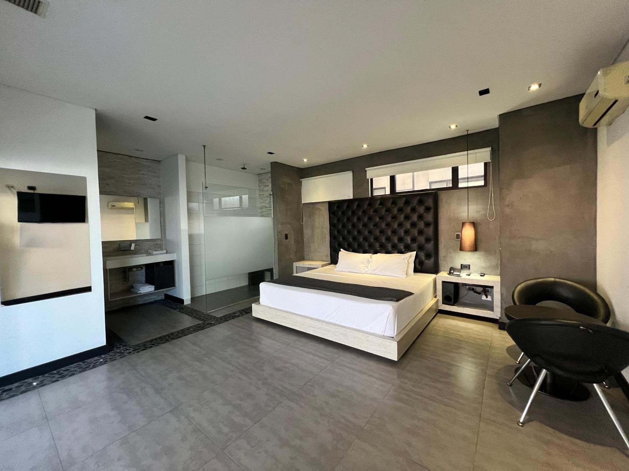 Hotel 47 Medellin Center Εξωτερικό φωτογραφία