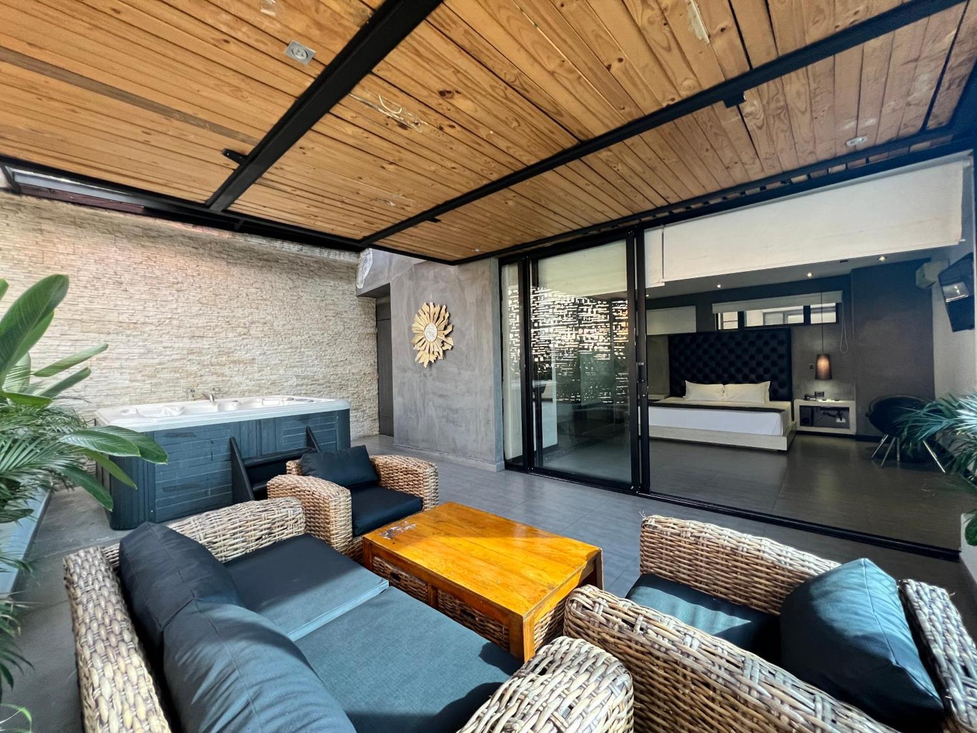 Hotel 47 Medellin Center Εξωτερικό φωτογραφία